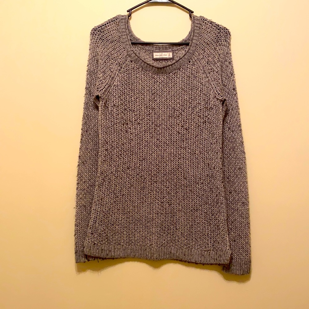 Abercrombie & Fitch| Women’s sweater - Picture 2 of 5